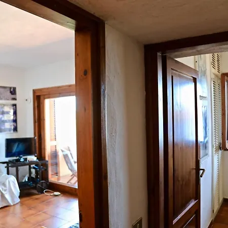 Aparthotel Villaggio Est A Capo Coda Cavallo 3*