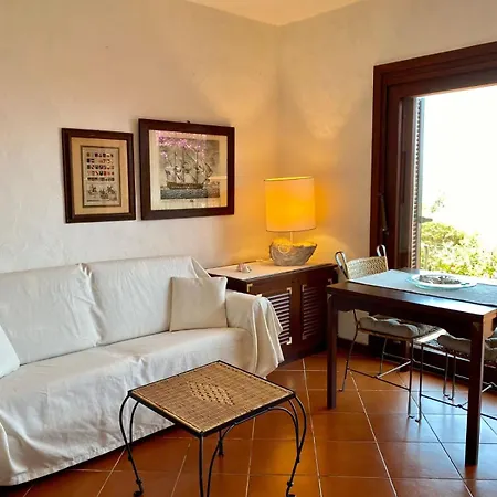 Aparthotel Villaggio Est A San Teodoro 3*