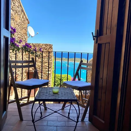 Aparthotel Villaggio Est A San Teodoro 3*