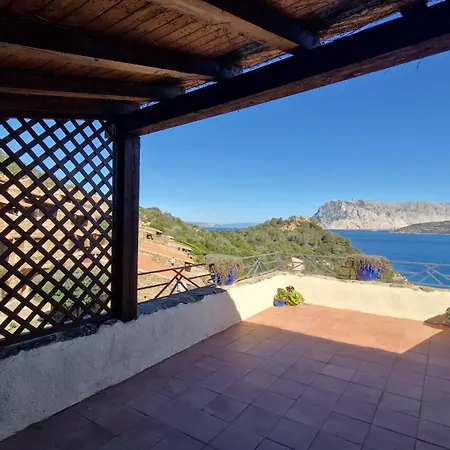 Villaggio Est A Capo Coda Cavallo Aparthotel San Teodoro (Sardinia)
