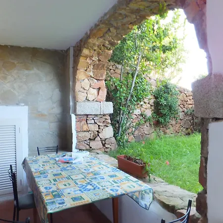 Villaggio Est A Capo Coda Cavallo Apart Otel San Teodoro (Sardinia)