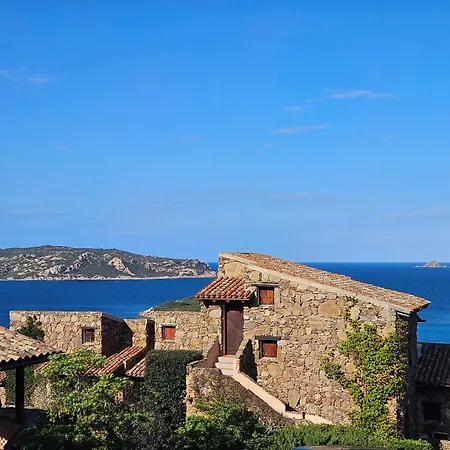 公寓式酒店 Villaggio Est A San Teodoro 3*