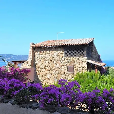 Aparthotel Villaggio Est A Capo Coda Cavallo 3*