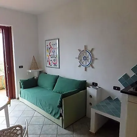 Villaggio Est A Capo Coda Cavallo Aparthotel 3*