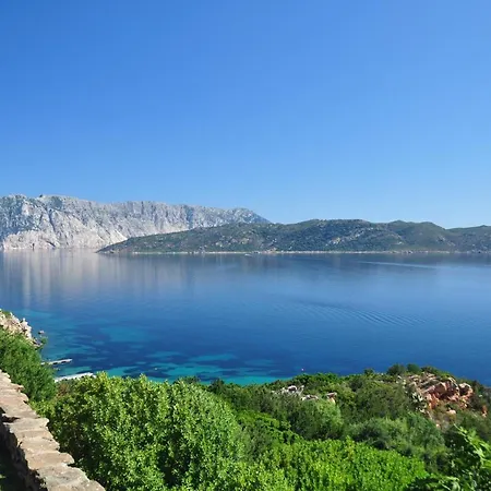 Villaggio Est A San Teodoro
